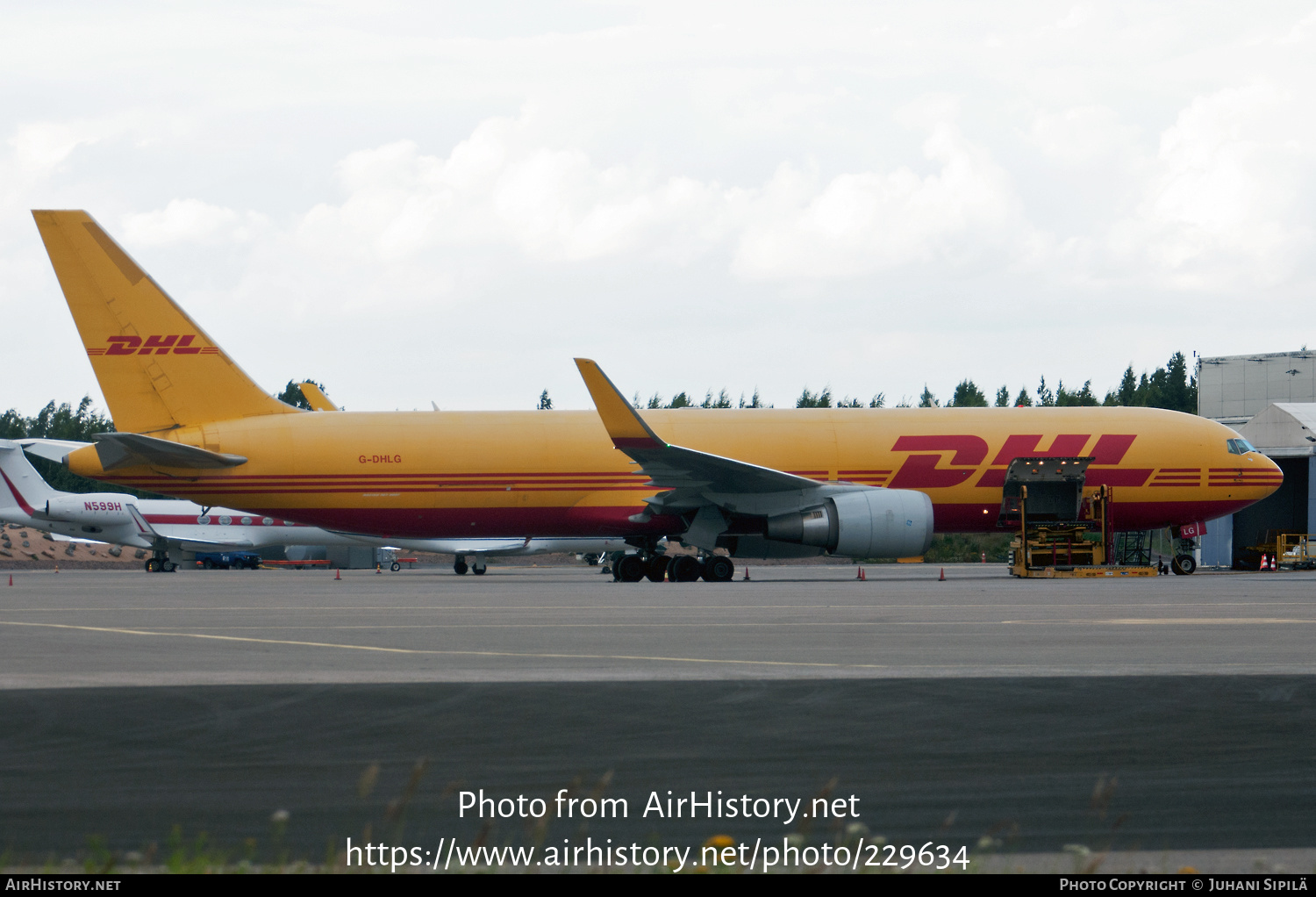 Aircraft Photo of G-DHLG | Boeing 767-3JHF | DHL International | AirHistory.net #229634