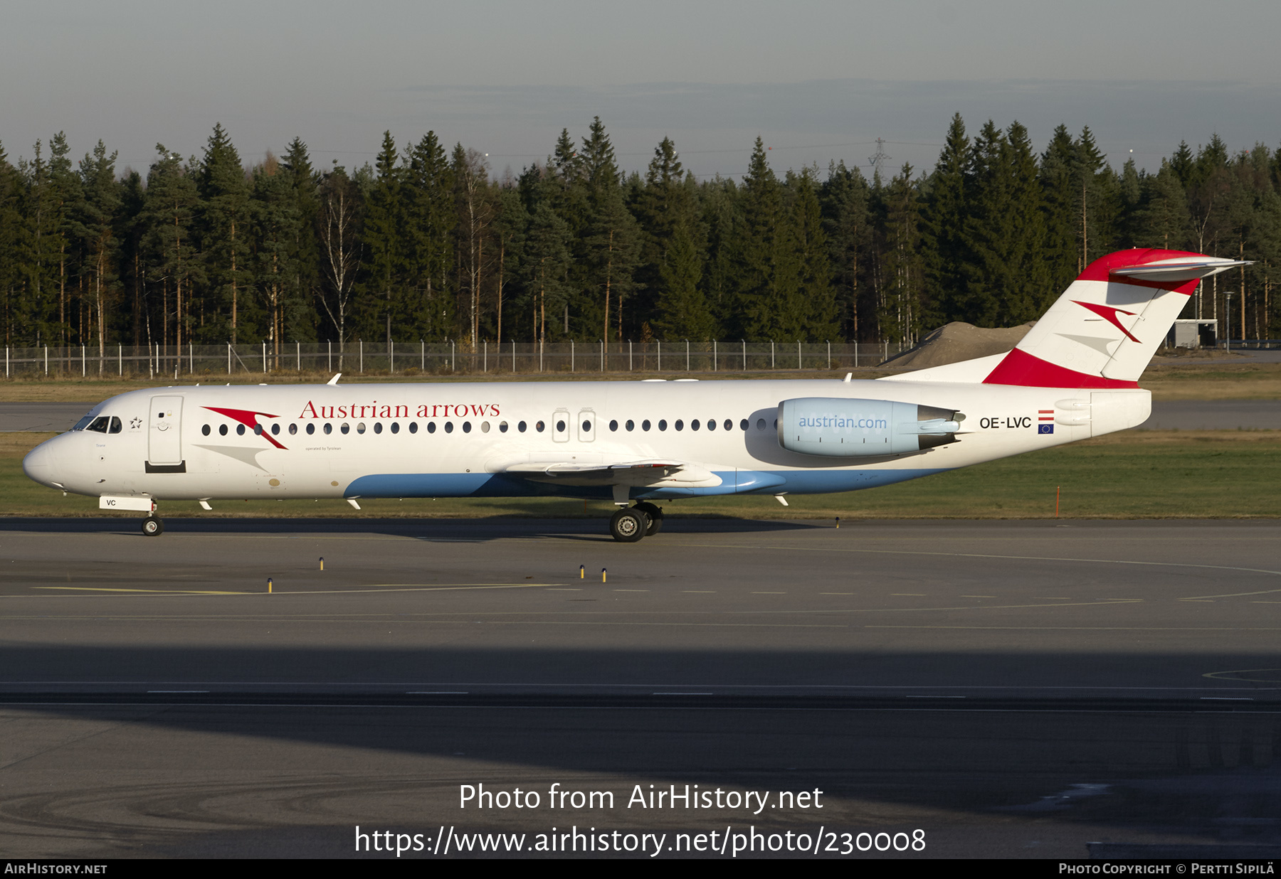 Aircraft Photo of OE-LVC | Fokker 100 (F28-0100) | Austrian Arrows | AirHistory.net #230008