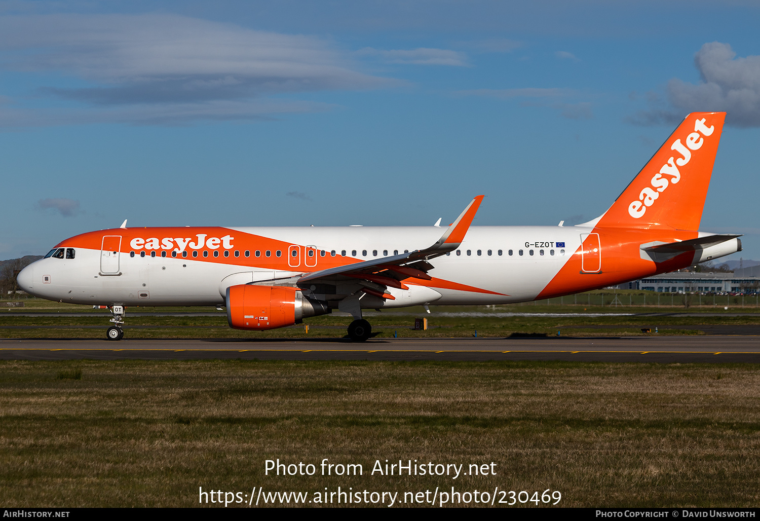 Aircraft Photo of G-EZOT | Airbus A320-214 | EasyJet | AirHistory.net #230469