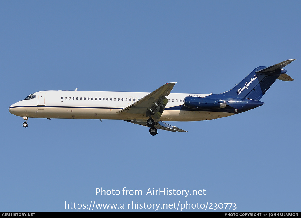 Aircraft Photo of N697BJ | McDonnell Douglas DC-9-32 | Columbus Blue Jackets | AirHistory.net #230773