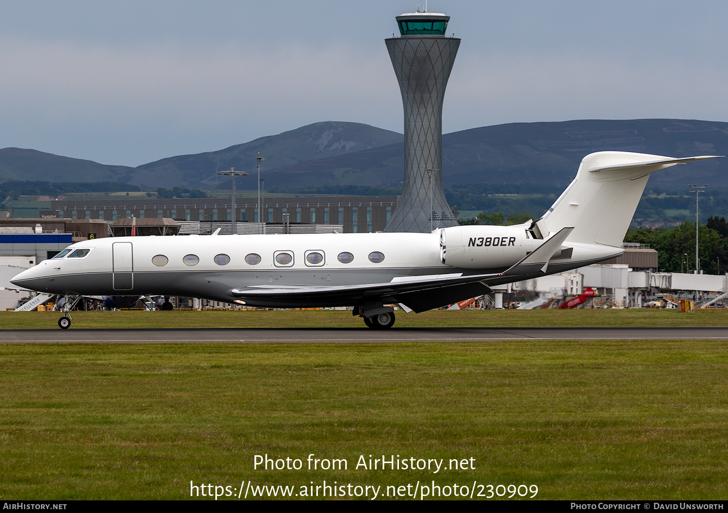 Aircraft Photo of N380ER | Gulfstream Aerospace G650 (G-VI) | AirHistory.net #230909