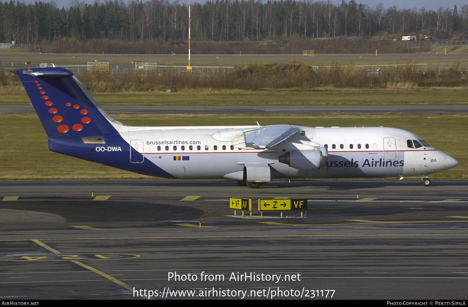 Aircraft Photo of OO-DWA | British Aerospace Avro 146-RJ100 | Brussels Airlines | AirHistory.net #231177