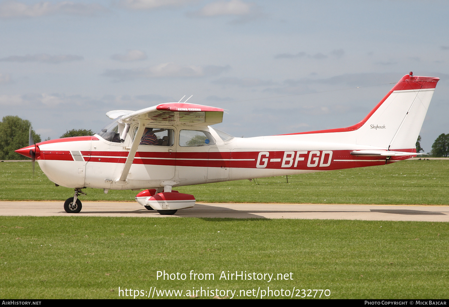 Aircraft Photo of G-BFGD | Reims F172N Skyhawk 100 II | AirHistory.net #232770