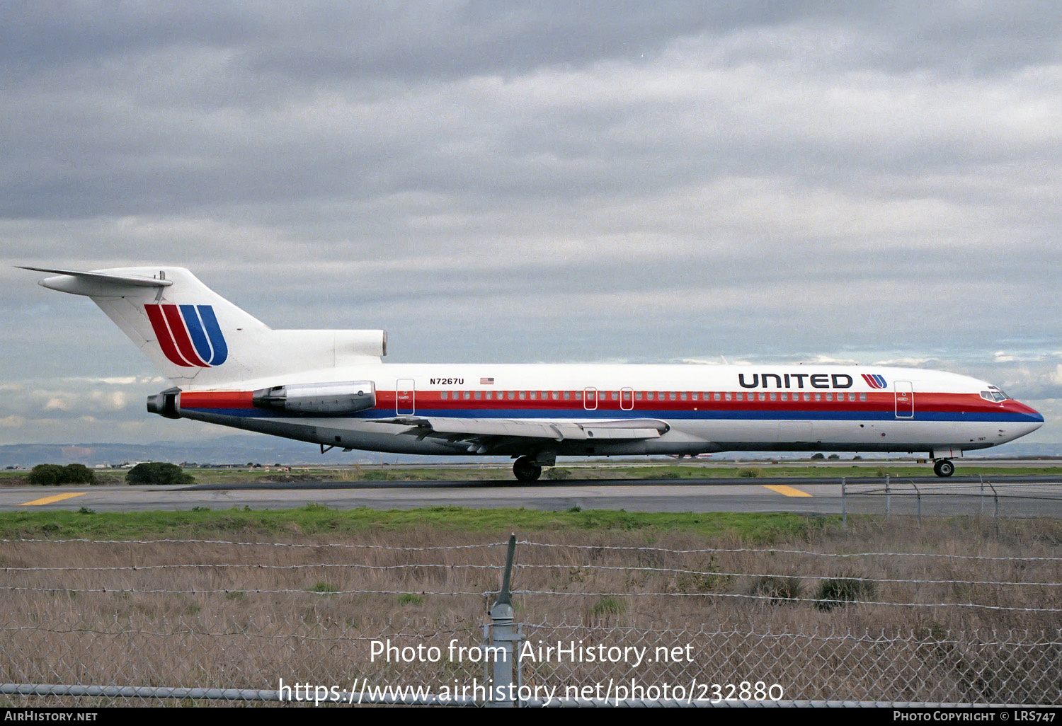 Aircraft Photo of N7267U | Boeing 727-222/Adv | United Airlines | AirHistory.net #232880