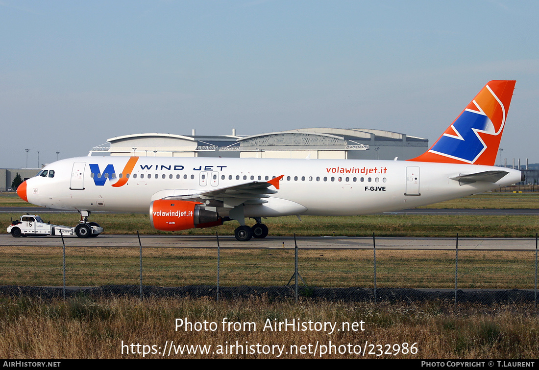 Aircraft Photo of F-GJVE | Airbus A320-211 | Wind Jet | AirHistory.net #232986