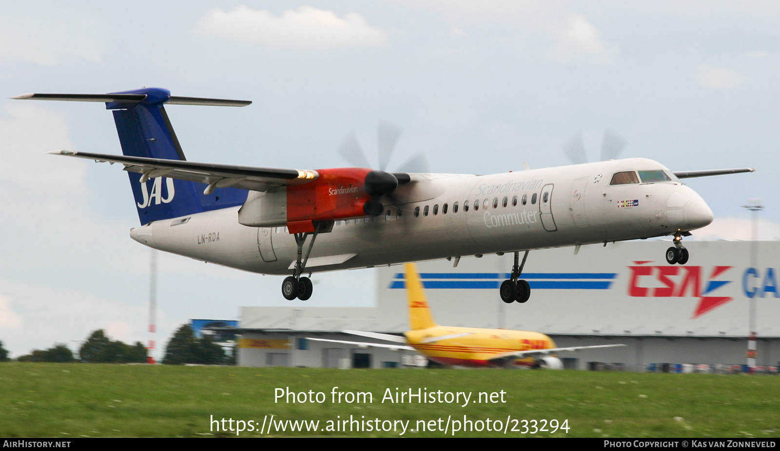 Aircraft Photo of LN-RDA | Bombardier DHC-8-402 Dash 8 | Scandinavian Commuter - SAS | AirHistory.net #233294