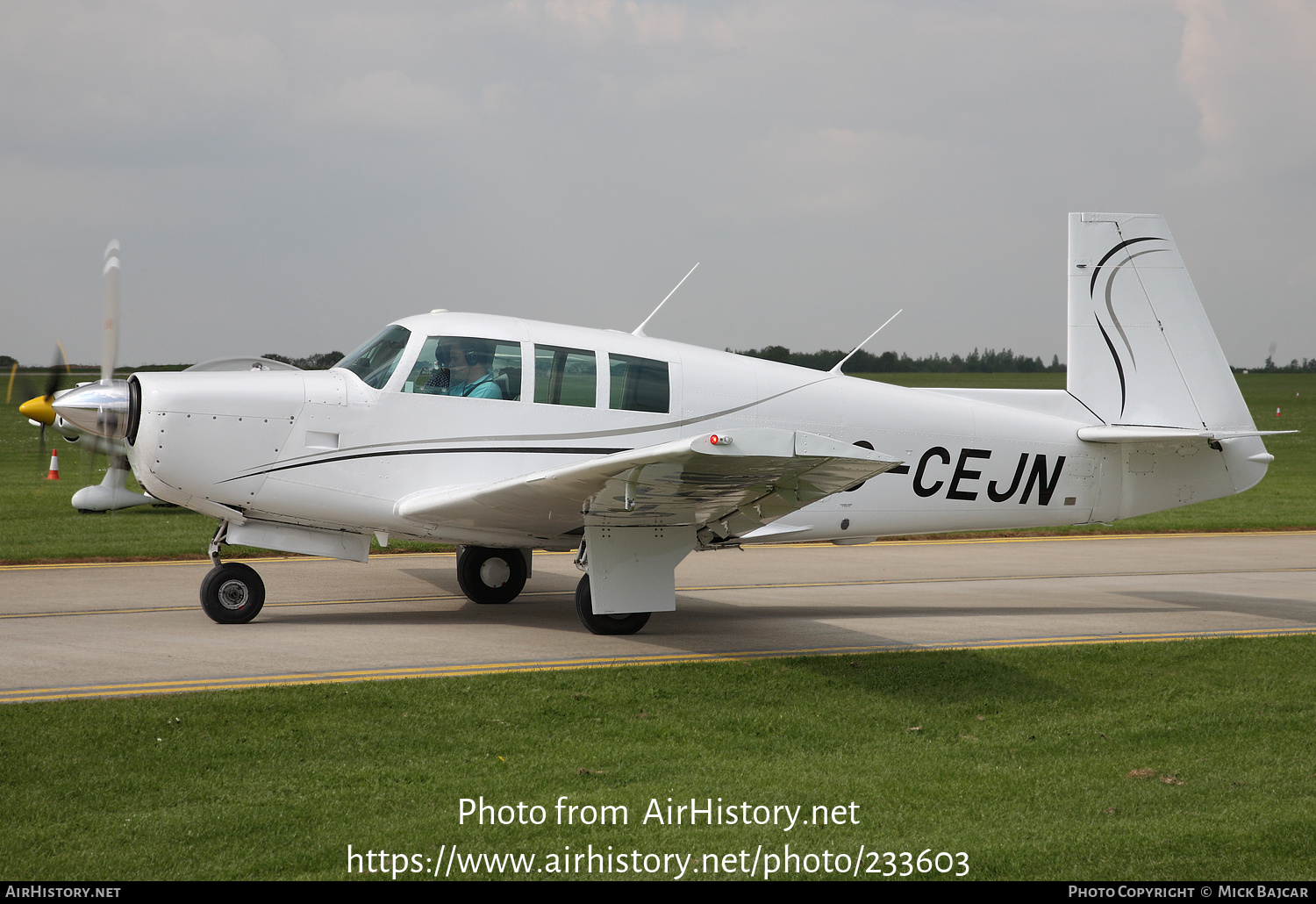 Aircraft Photo of G-CEJN | Mooney M-20F Executive 21 | AirHistory.net #233603