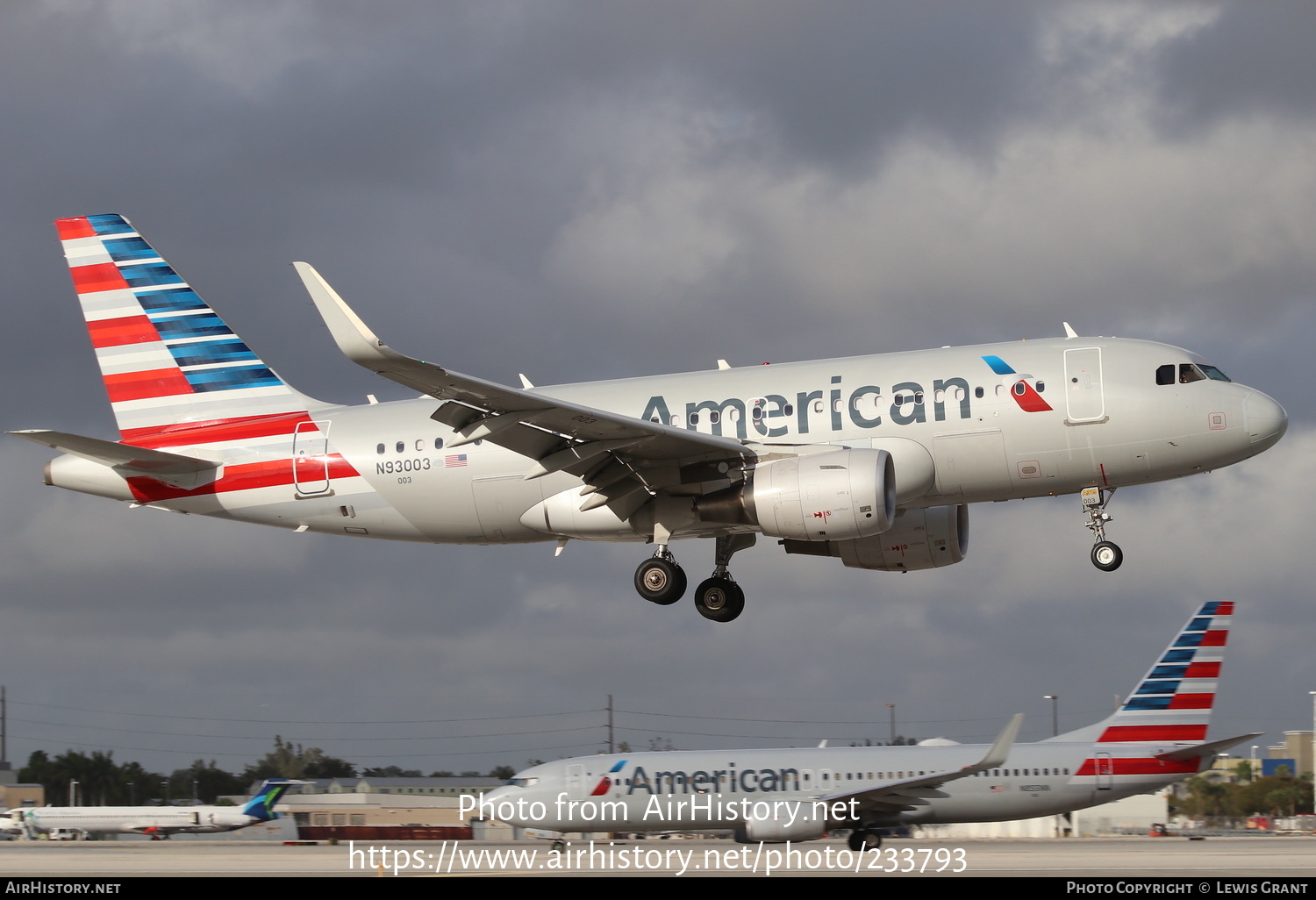 Aircraft Photo of N93003 | Airbus A319-115 | American Airlines ...