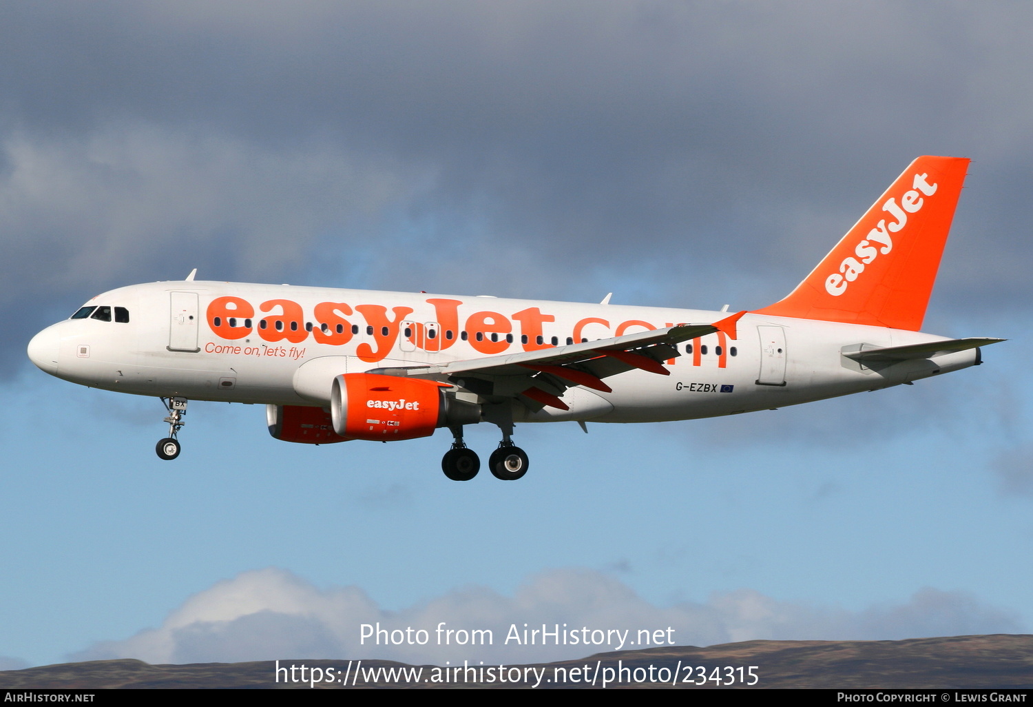 Aircraft Photo of G-EZBX | Airbus A319-111 | EasyJet | AirHistory.net #234315