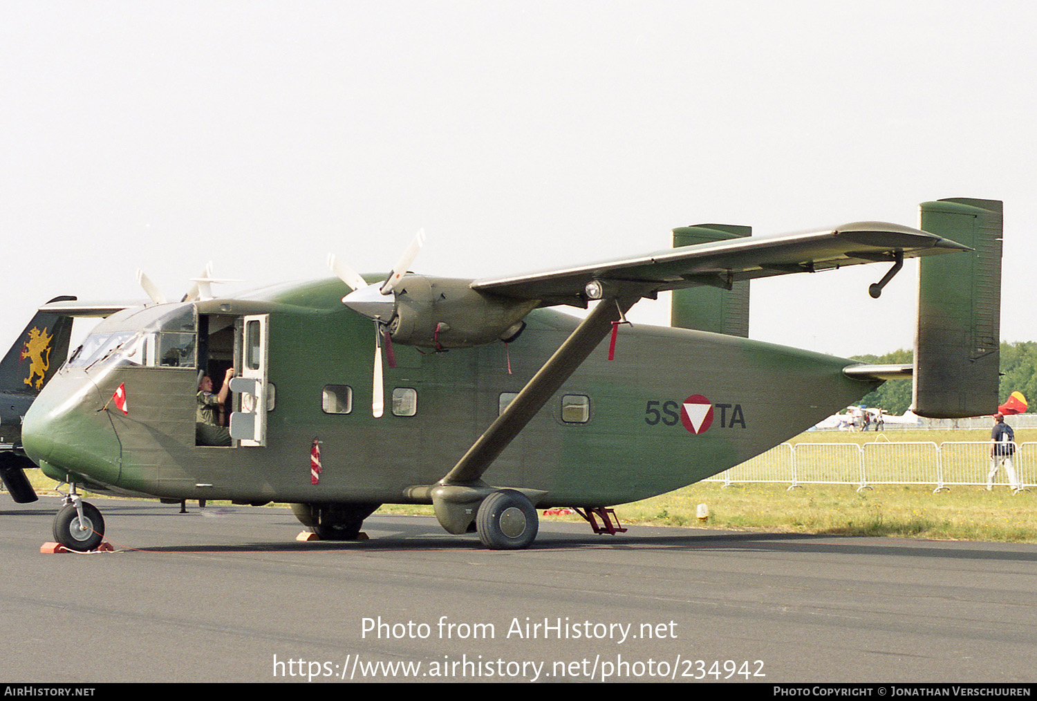 Aircraft Photo of 5S-TA | Short SC.7 Skyvan 3M-400 | Austria - Air Force | AirHistory.net #234942