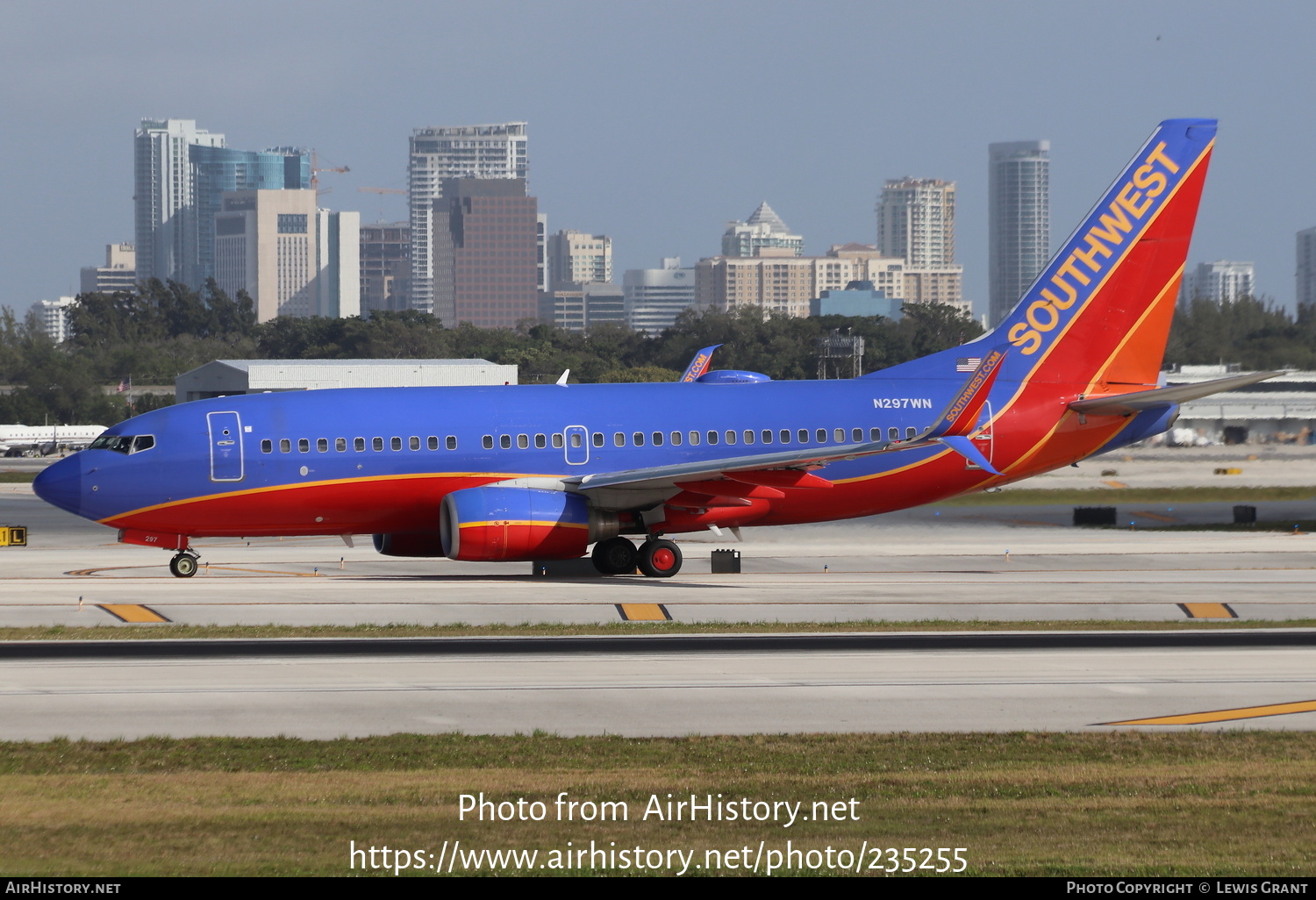 Aircraft Photo of N297WN | Boeing 737-7H4 | Southwest Airlines | AirHistory.net #235255