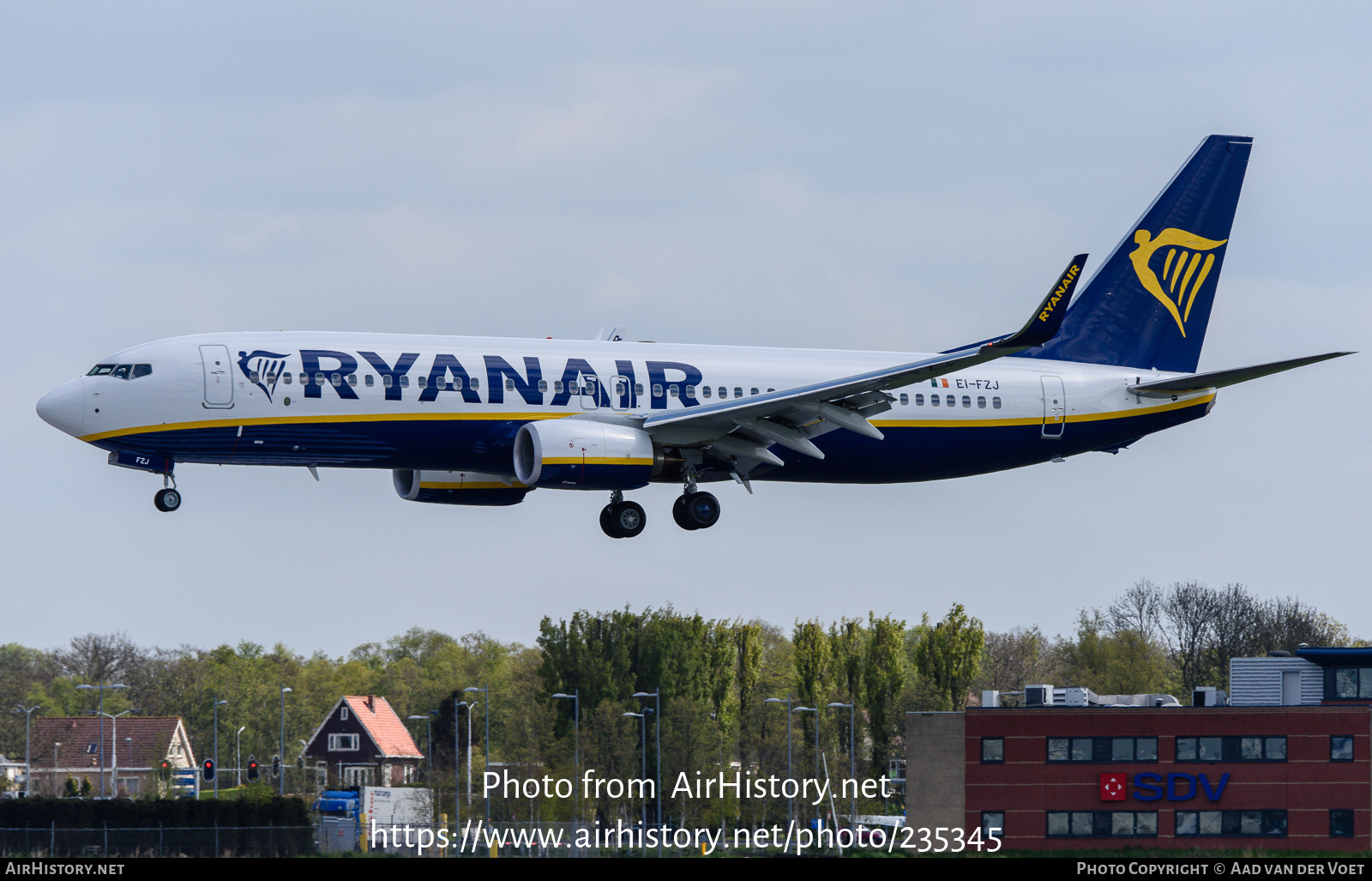 Aircraft Photo of EI-FZJ | Boeing 737-800 | Ryanair | AirHistory.net #235345