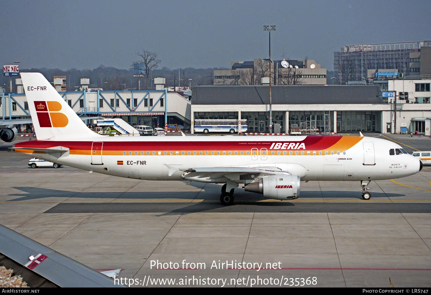 Aircraft Photo of EC-FNR | Airbus A320-211 | Iberia | AirHistory.net #235368