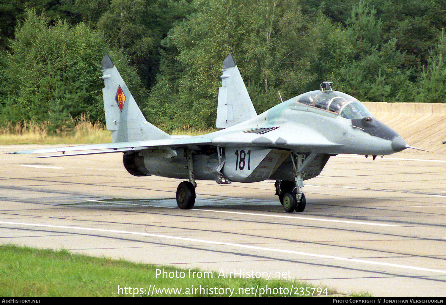 Aircraft Photo of 181 | Mikoyan-Gurevich MiG-29UB (9-51) | East Germany - Air Force | AirHistory.net #235794