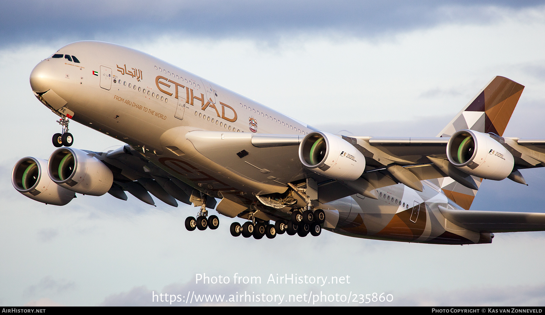 Aircraft Photo of A6-APE | Airbus A380-861 | Etihad Airways | AirHistory.net #235860