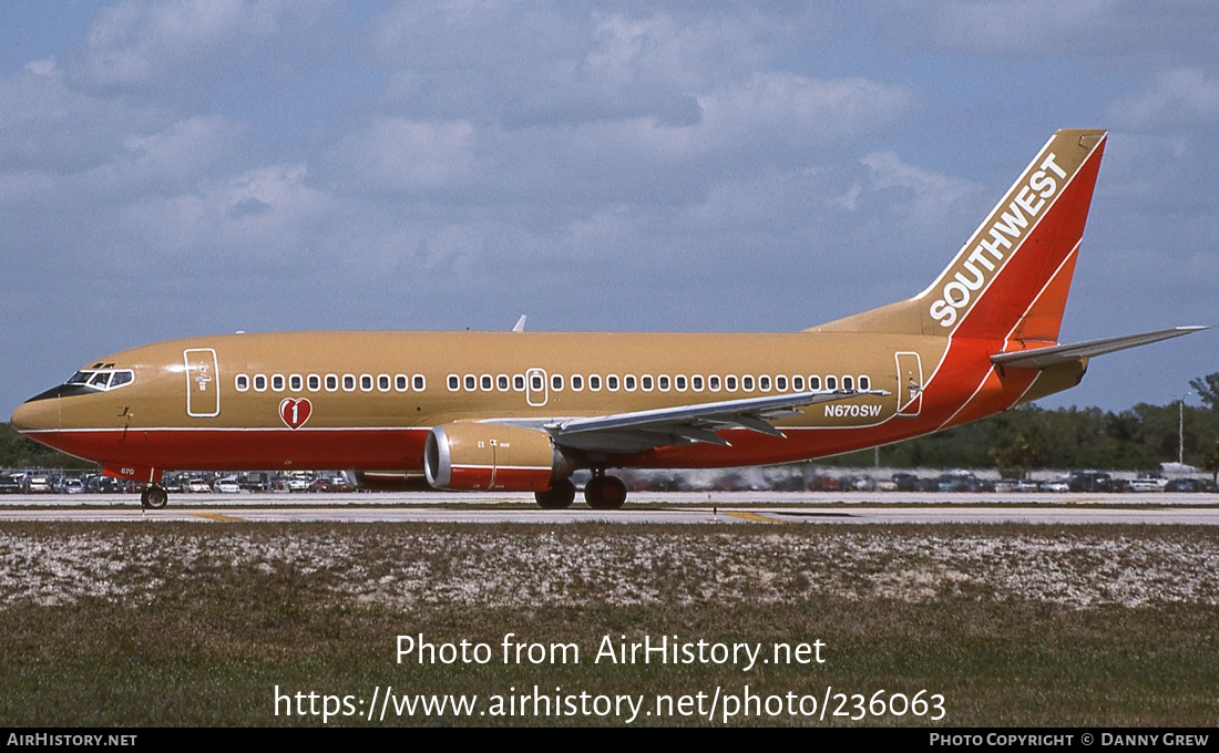 Aircraft Photo of N670SW | Boeing 737-3G7 | Southwest Airlines | AirHistory.net #236063