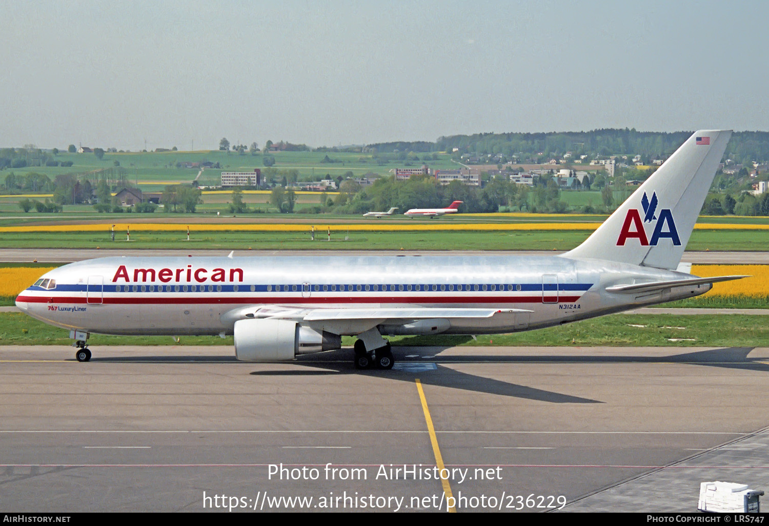 Aircraft Photo of N312AA | Boeing 767-223(ER) | American Airlines | AirHistory.net #236229