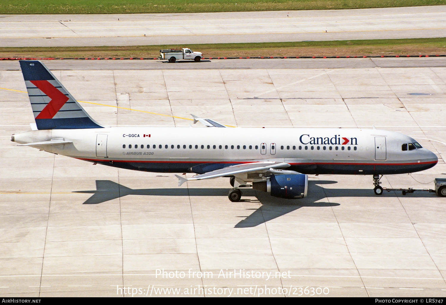 Aircraft Photo of C-GQCA | Airbus A320-211 | Canadian Airlines | AirHistory.net #236300