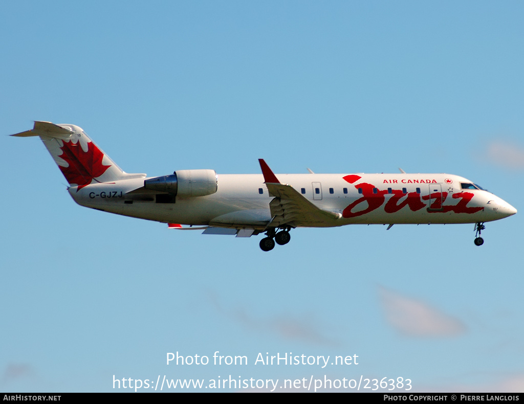 Aircraft Photo of C-GJZJ | Bombardier CRJ-200ER (CL-600-2B19) | Air Canada Jazz | AirHistory.net #236383