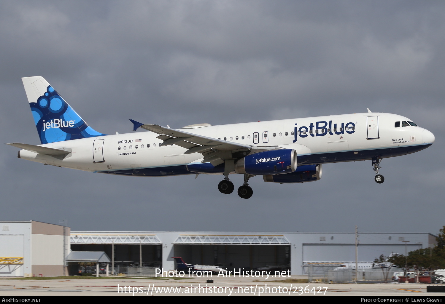 Aircraft Photo of N612JB | Airbus A320-232 | JetBlue Airways | AirHistory.net #236427