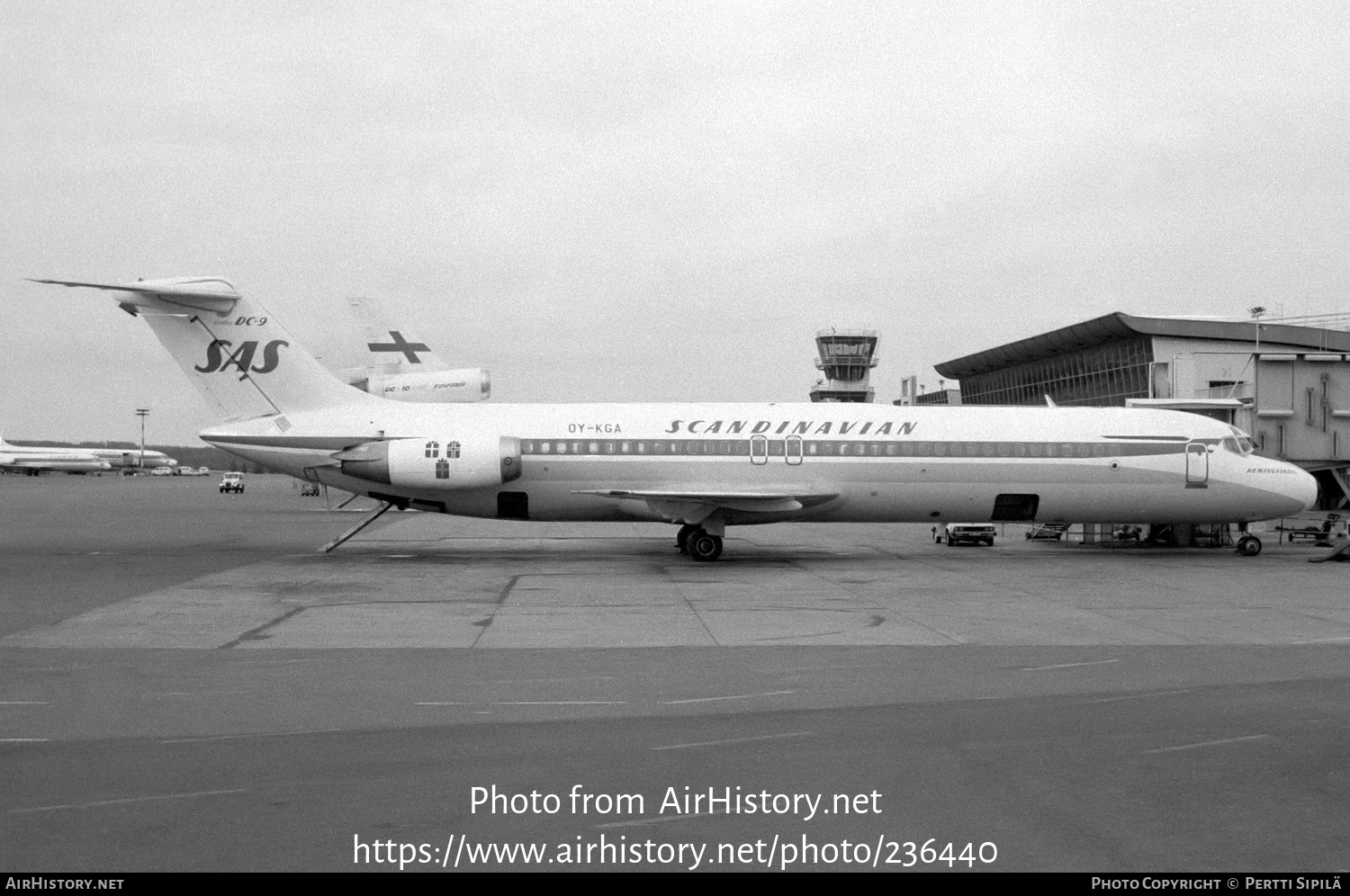 Aircraft Photo of OY-KGA | McDonnell Douglas DC-9-41 | Scandinavian Airlines - SAS | AirHistory.net #236440