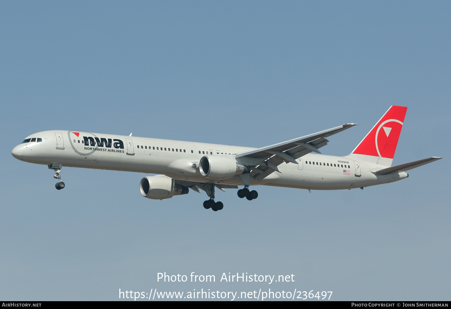 Aircraft Photo of N589NW | Boeing 757-351 | Northwest Airlines | AirHistory.net #236497