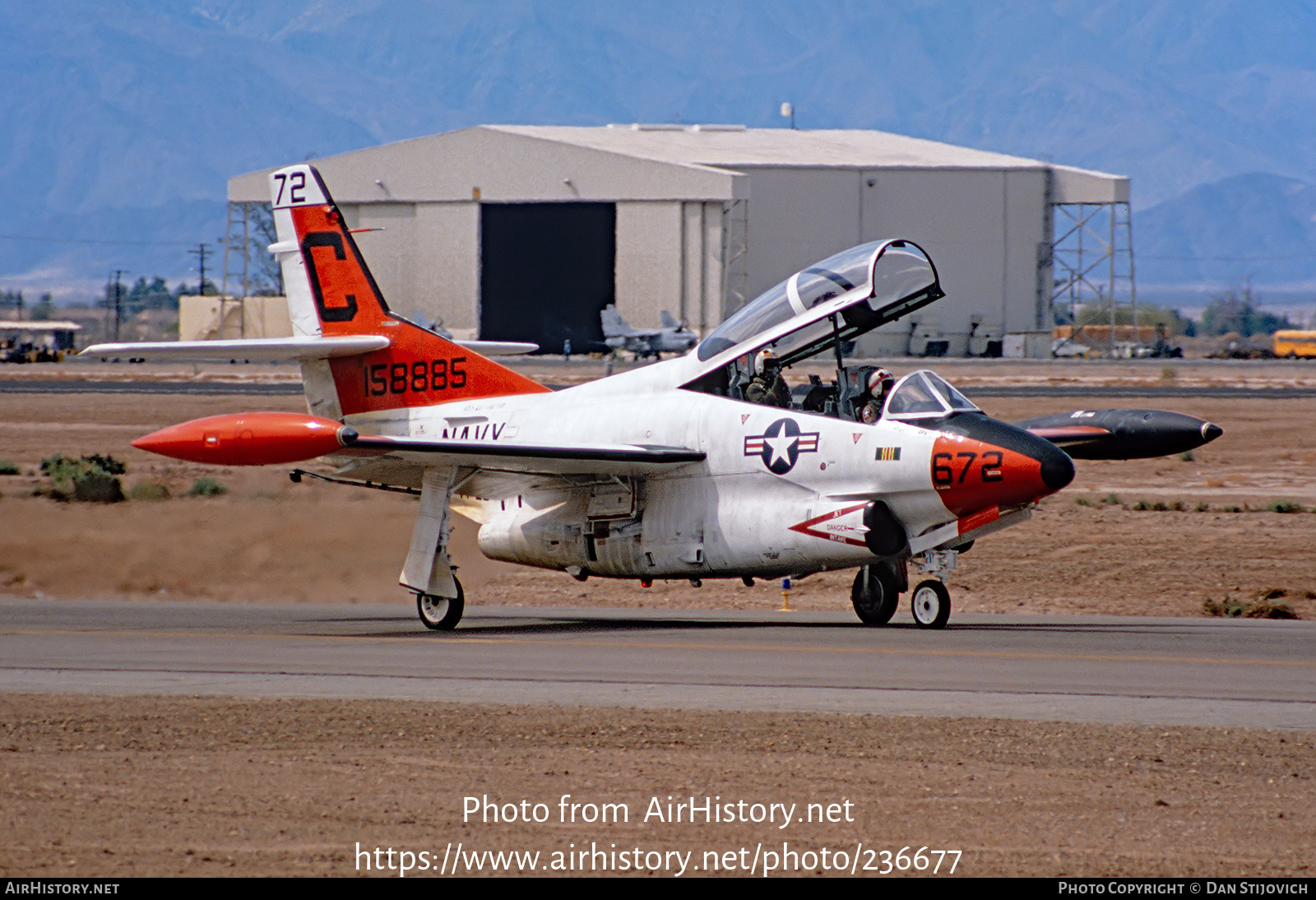 Aircraft Photo of 158885 | North American Rockwell T-2C Buckeye | USA - Navy | AirHistory.net #236677