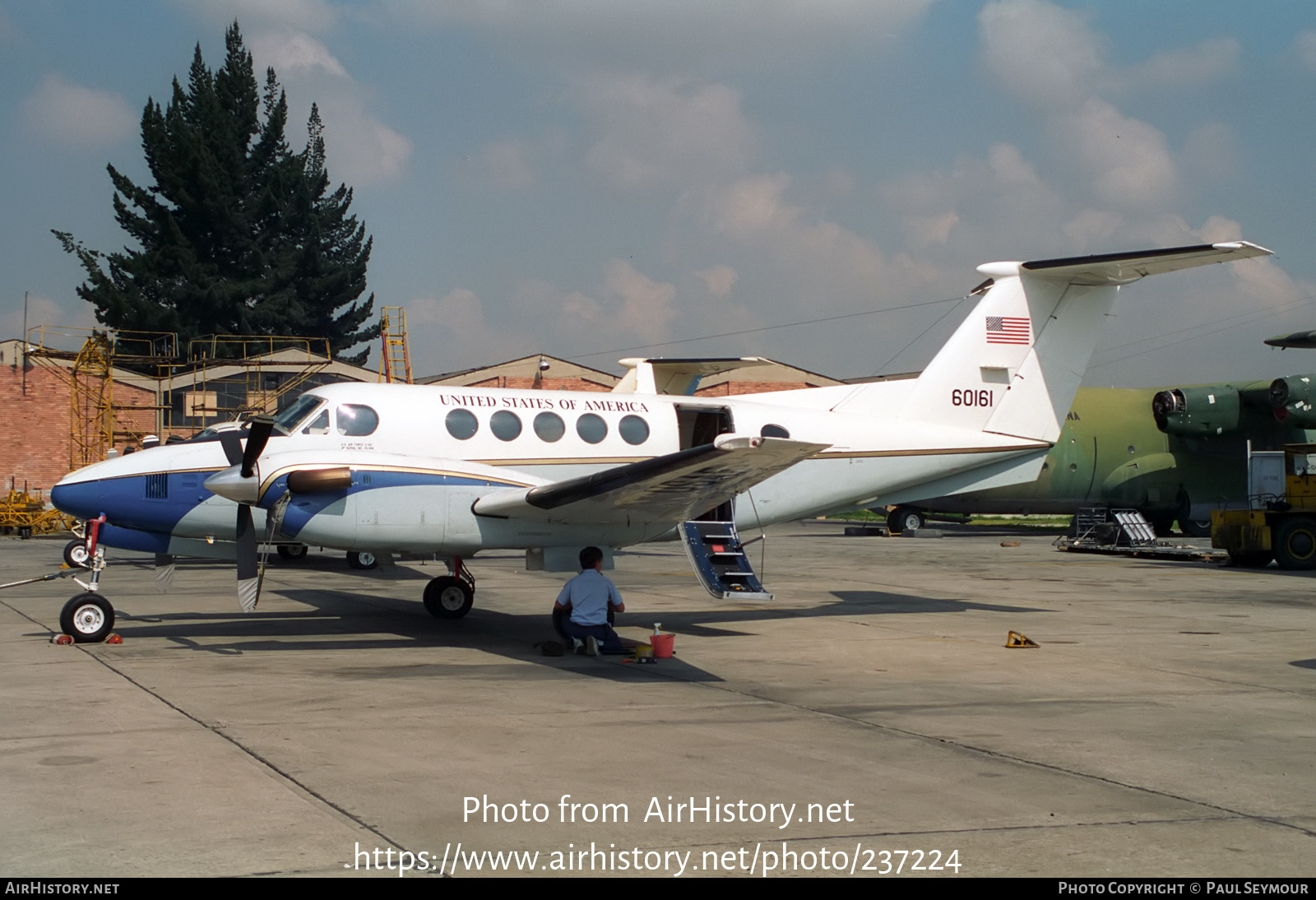 Aircraft Photo of 76-0161 / 60161 | Beech C-12C Huron | USA - Air Force | AirHistory.net #237224