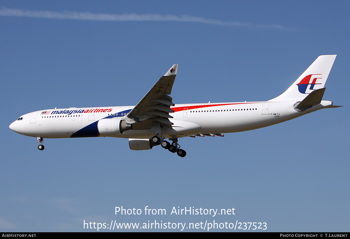 Aircraft Photo of F-WWYJ | Airbus A330-323 | Malaysia Airlines | AirHistory.net #237523