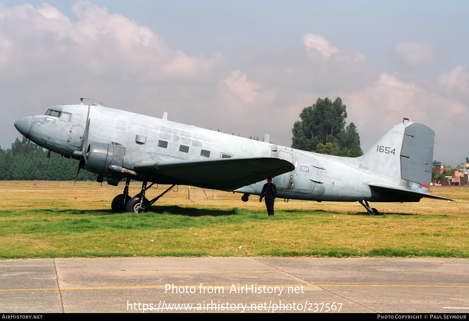 Aircraft Photo of FAC1654 | Douglas C-47D Skytrain | Colombia - Air Force | AirHistory.net #237567