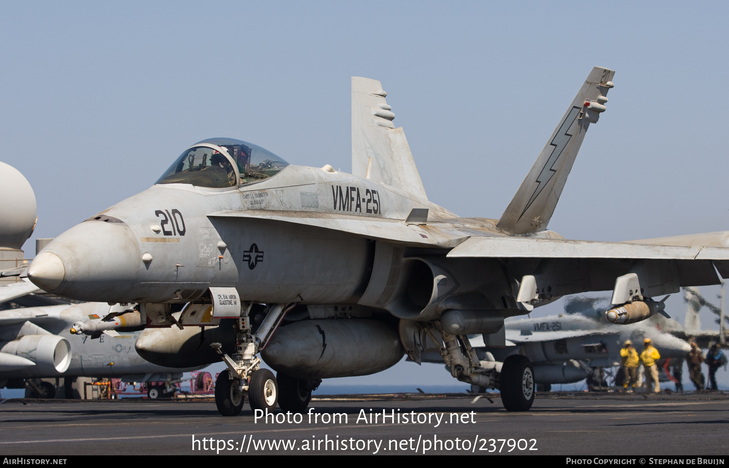 Aircraft Photo of 164910 | McDonnell Douglas F/A-18C Hornet | USA - Marines | AirHistory.net #237902