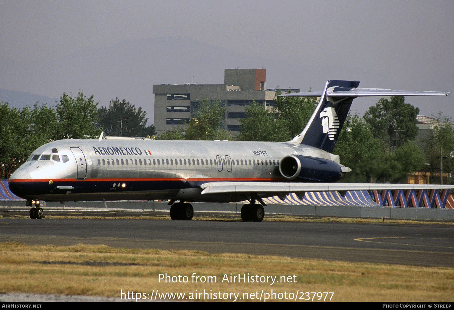 Aircraft Photo of N1075T | McDonnell Douglas MD-87 (DC-9-87) | AeroMéxico | AirHistory.net #237977