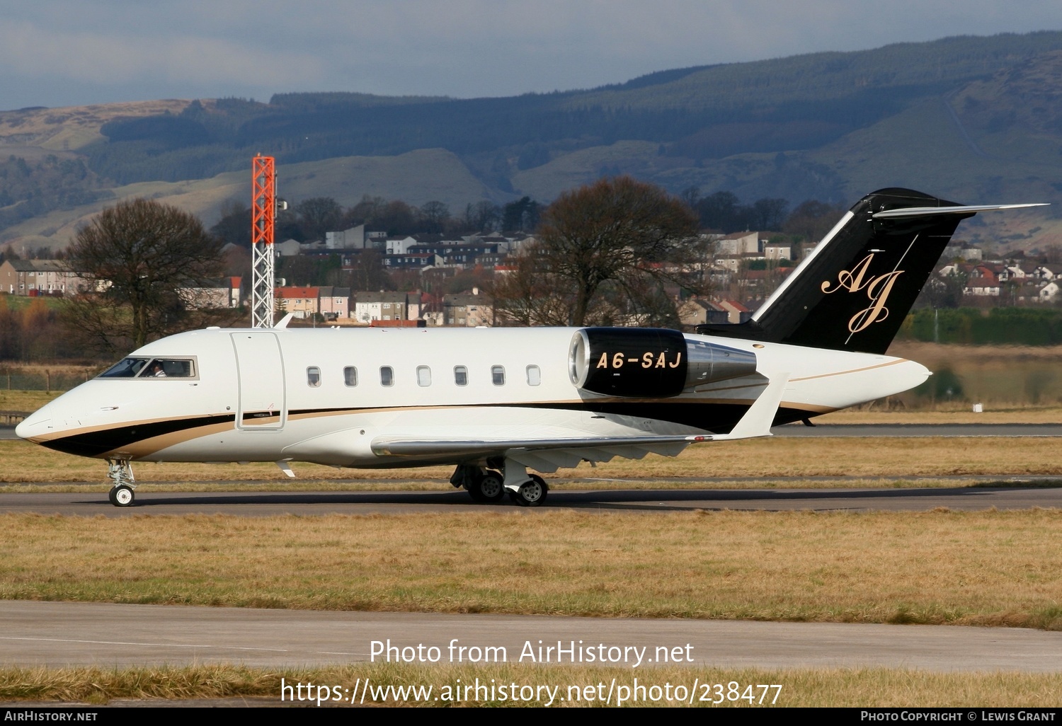 Aircraft Photo of A6-SAJ | Bombardier Challenger 605 (CL-600-2B16) | AirHistory.net #238477