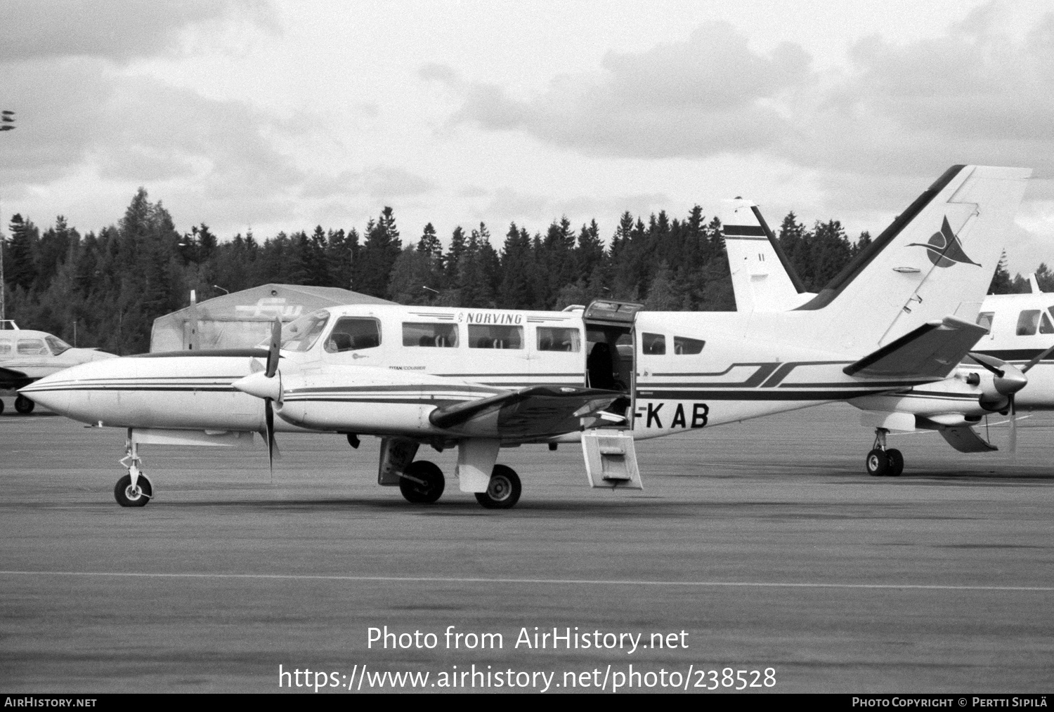 Aircraft Photo of LN-KAB | Cessna 404 Titan Courier | Norving | AirHistory.net #238528