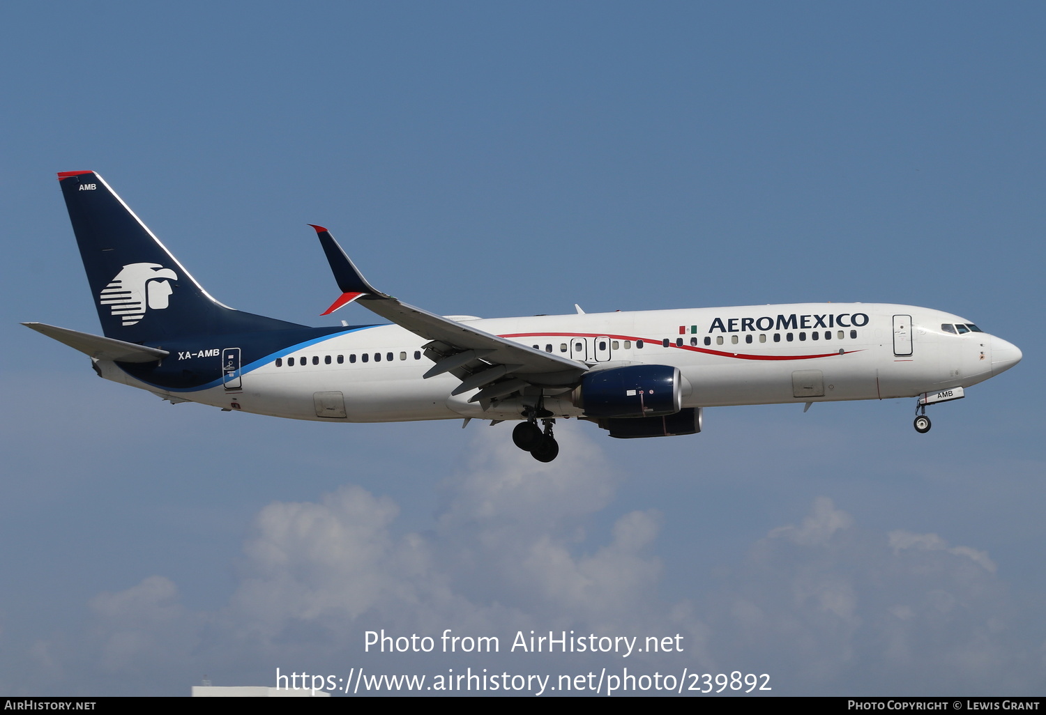 Aircraft Photo of XA-AMB | Boeing 737-852 | AeroMéxico | AirHistory.net #239892