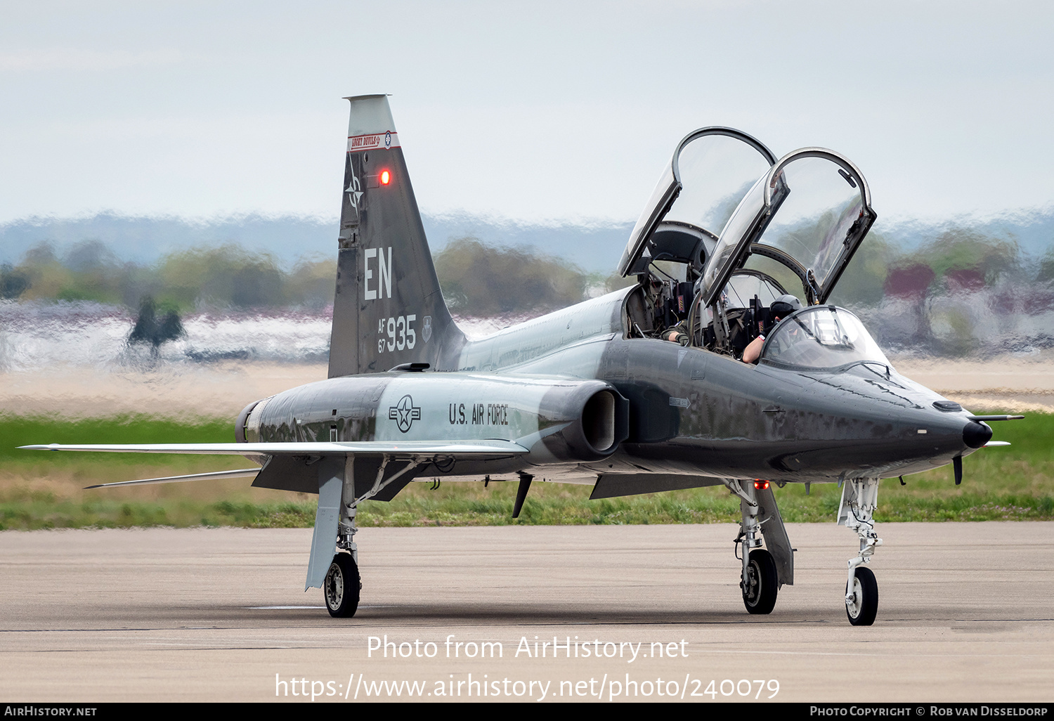 Aircraft Photo of 67-14935 / AF67-935 | Northrop T-38C Talon | USA - Air Force | AirHistory.net #240079