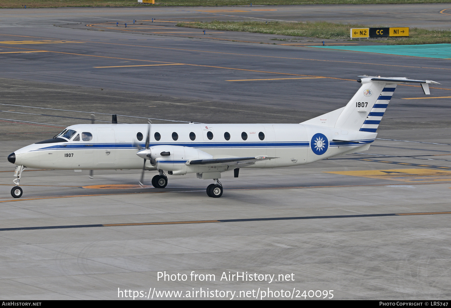 Aircraft Photo of 1907 | Beech 1900C-1 | Taiwan - Air Force | AirHistory.net #240095