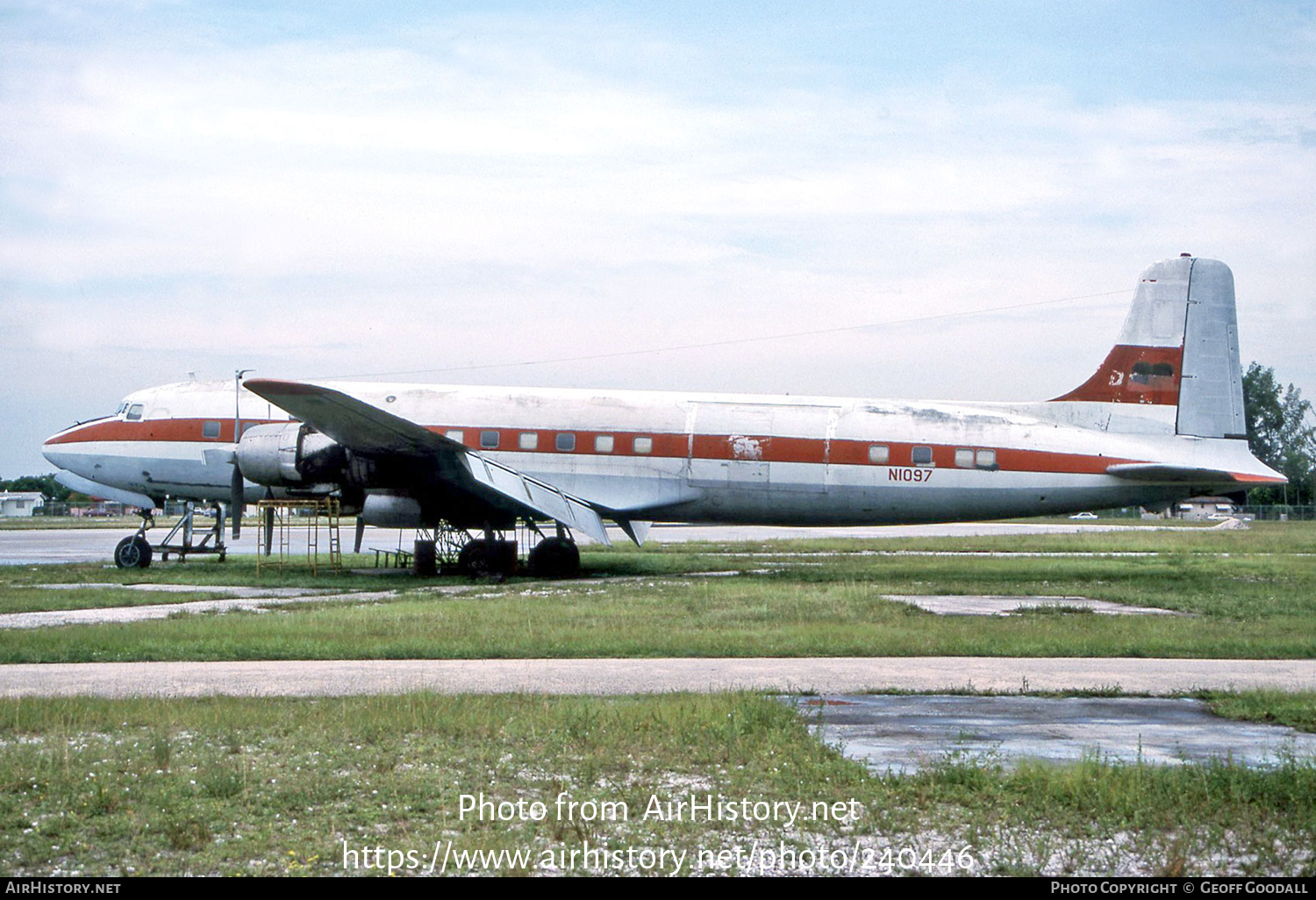 Aircraft Photo of N1097 | Douglas DC-7B | AirHistory.net #240446