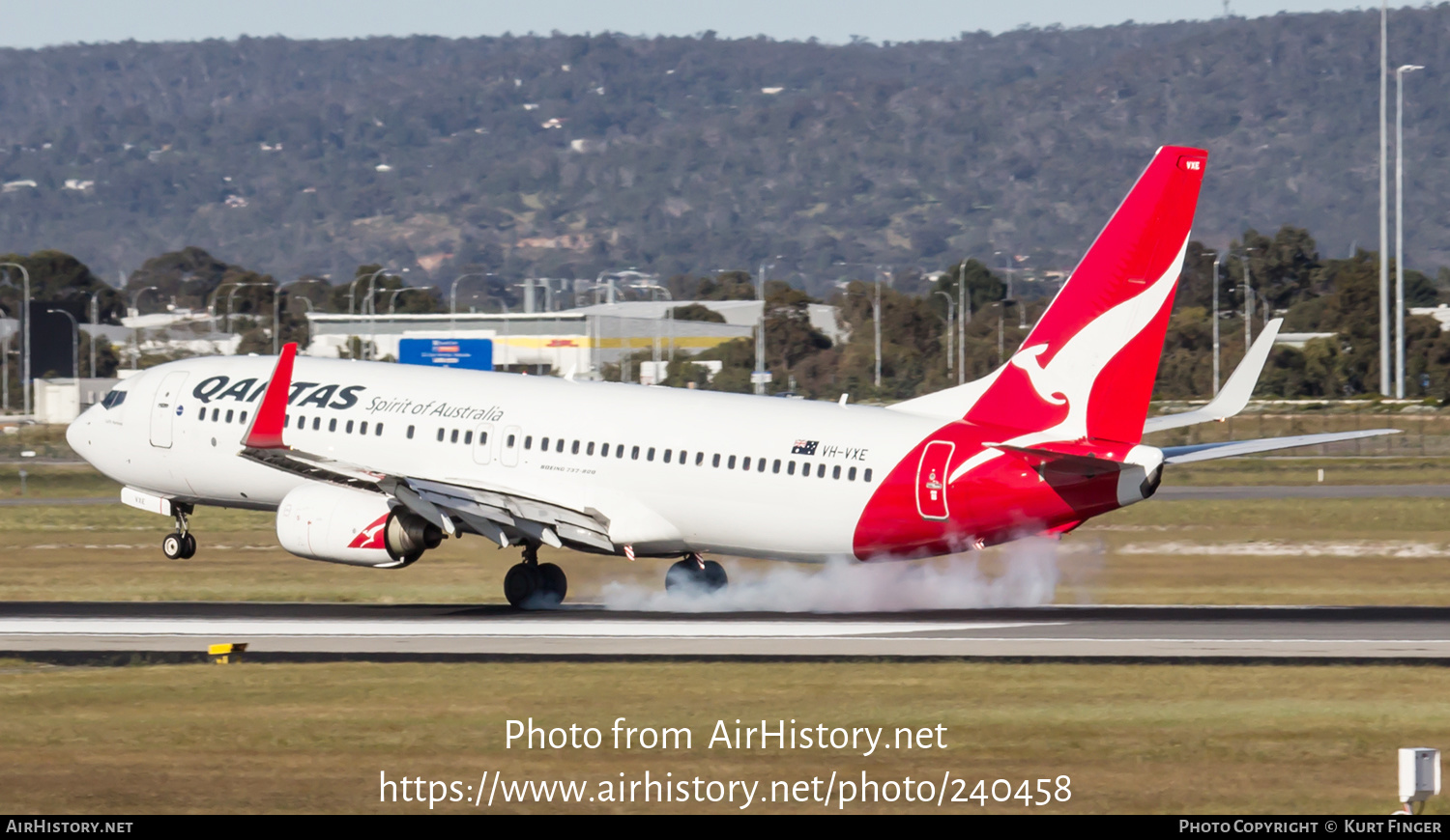 Aircraft Photo of VH-VXE | Boeing 737-838 | Qantas | AirHistory.net #240458