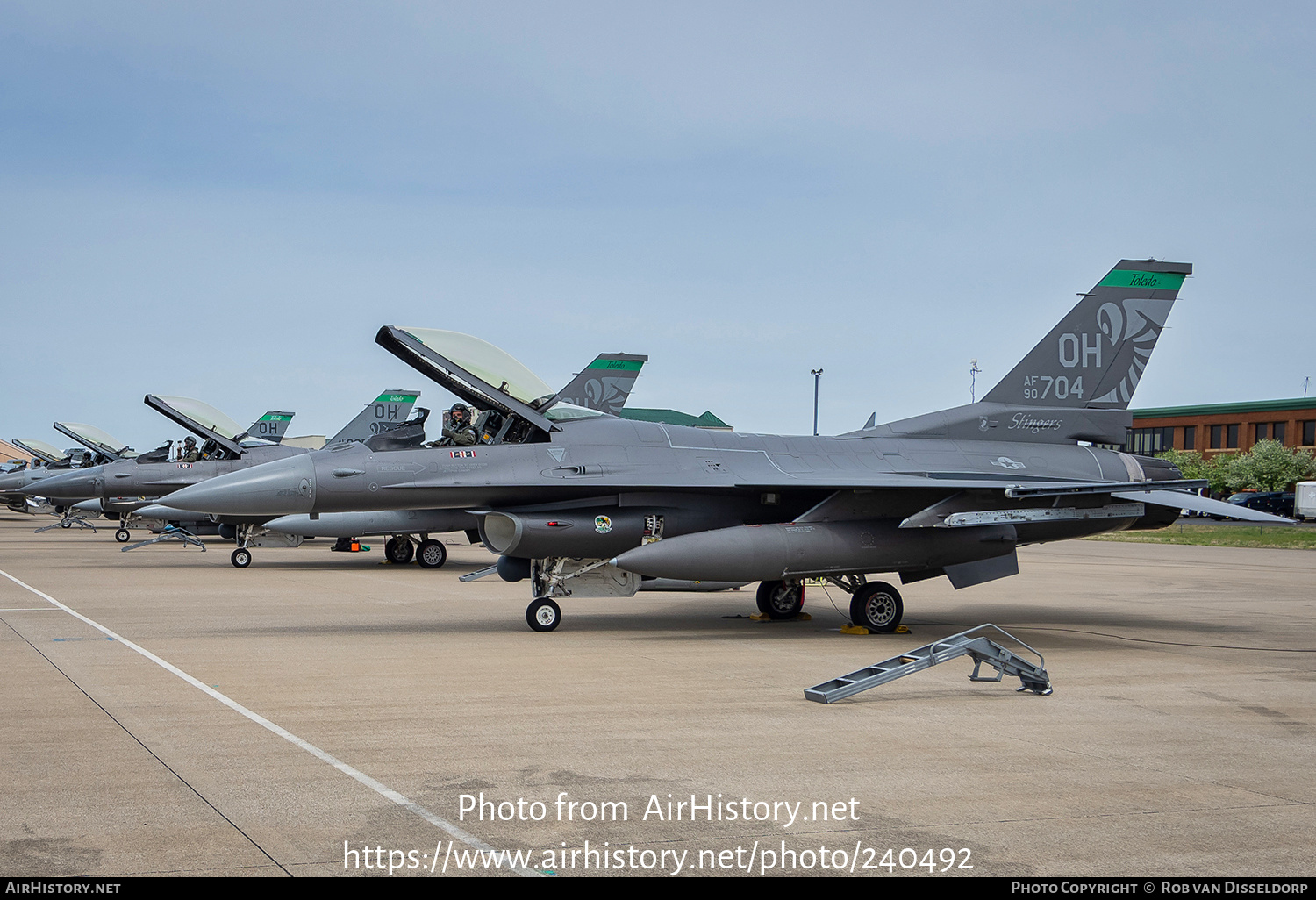 Aircraft Photo of 90-0704 / AF90-704 | General Dynamics F-16C Fighting Falcon | USA - Air Force | AirHistory.net #240492