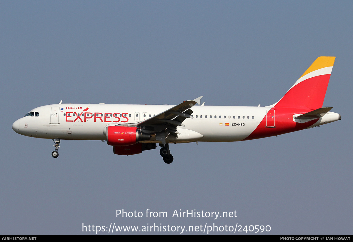 Aircraft Photo of EC-MEG | Airbus A320-214 | Iberia Express | AirHistory.net #240590