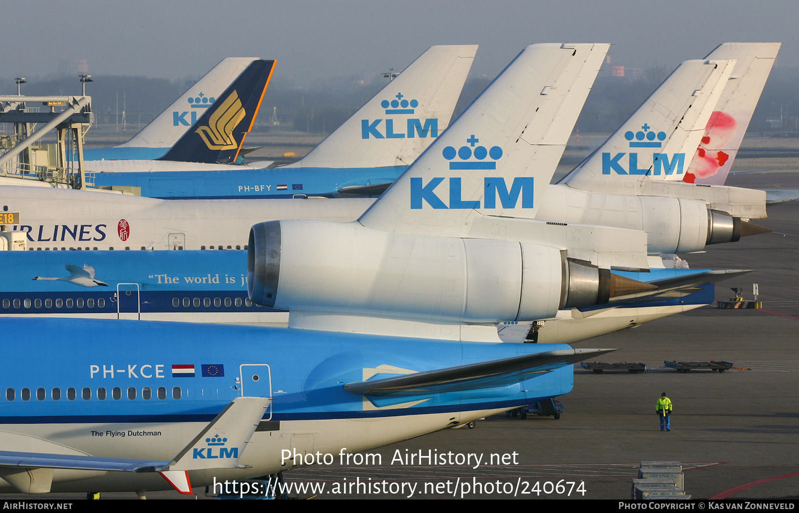 Aircraft Photo of PH-KCE | McDonnell Douglas MD-11 | KLM - Royal Dutch Airlines | AirHistory.net #240674