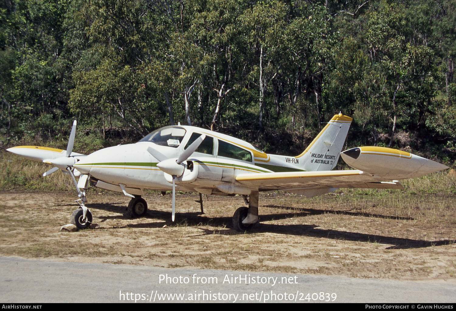 Aircraft Photo of VH-FLN | Cessna 310Q | Holiday Resorts of Australia | AirHistory.net #240839