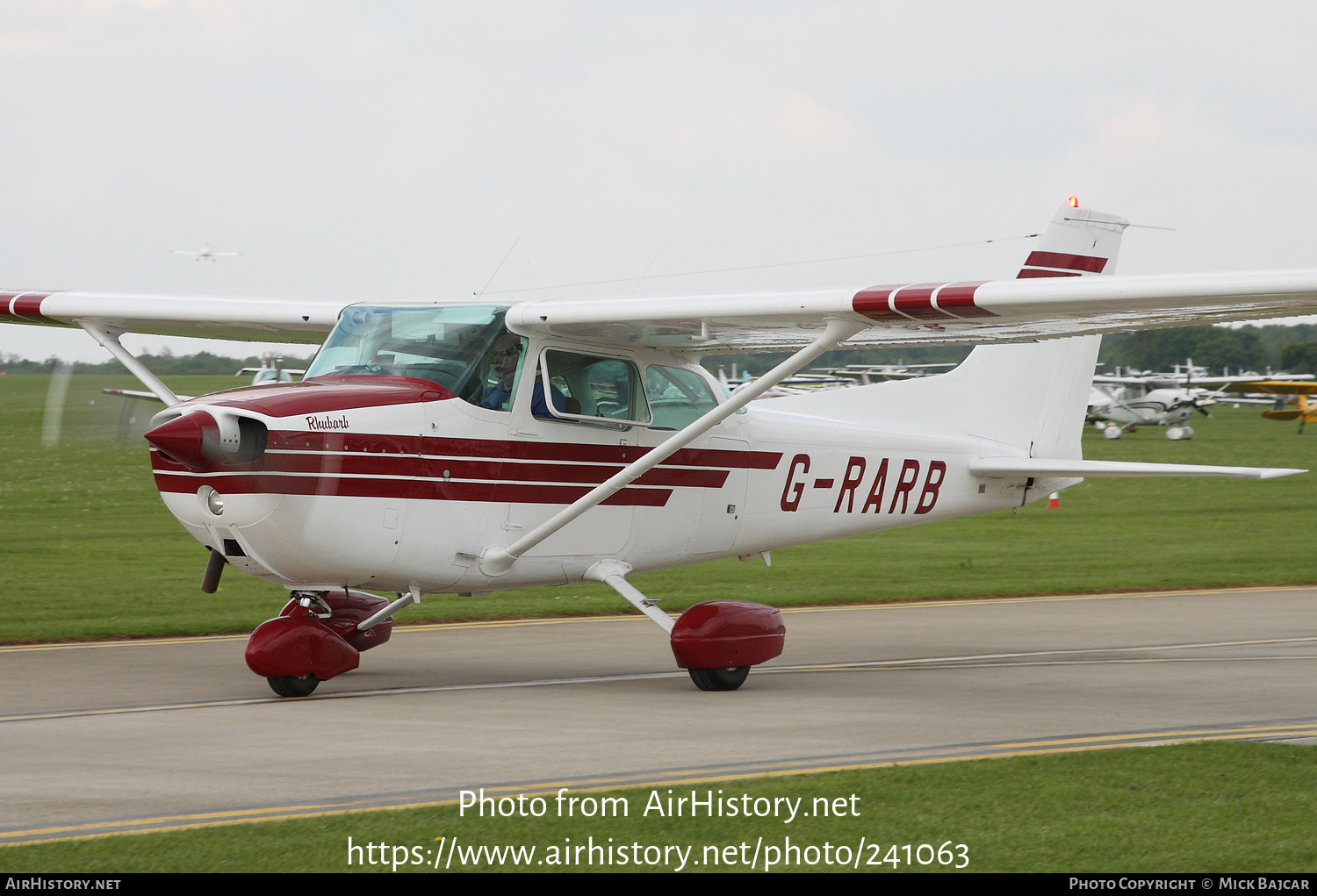 Aircraft Photo of G-RARB | Cessna 172N Skyhawk | AirHistory.net #241063