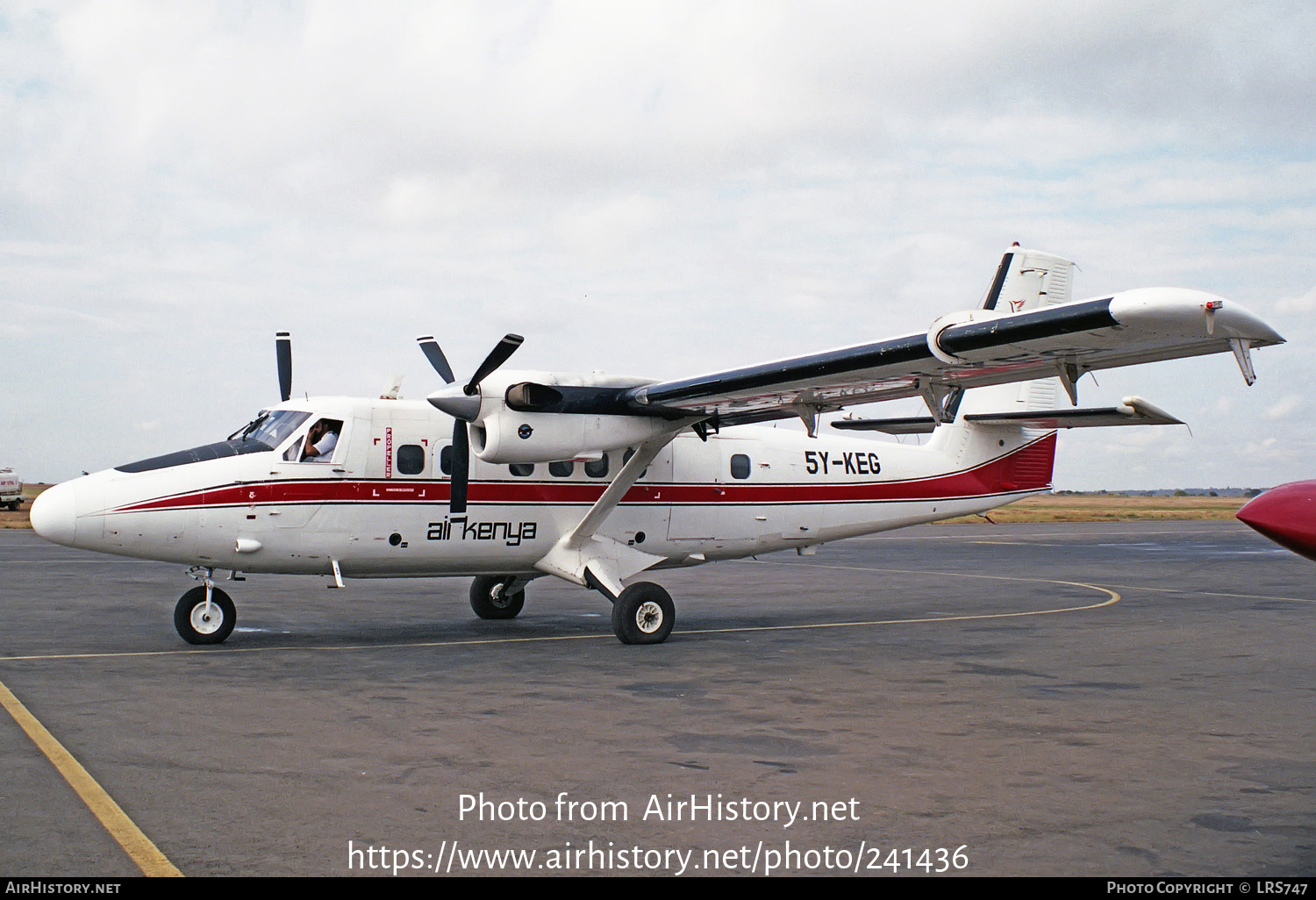 Aircraft Photo of 5Y-KEG | De Havilland Canada DHC-6-300 Twin Otter | AirKenya | AirHistory.net #241436