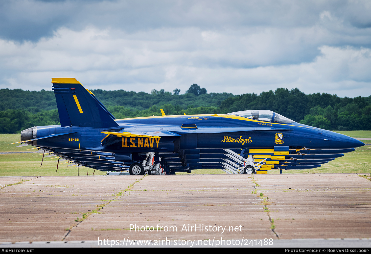 Aircraft Photo of 163439 | McDonnell Douglas F/A-18C Hornet | USA - Navy | AirHistory.net #241488