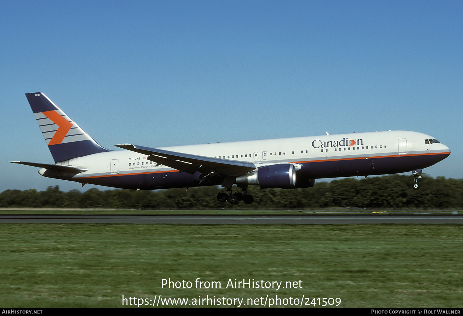 Aircraft Photo of C-FCAB | Boeing 767-375/ER | Canadian Airlines | AirHistory.net #241509