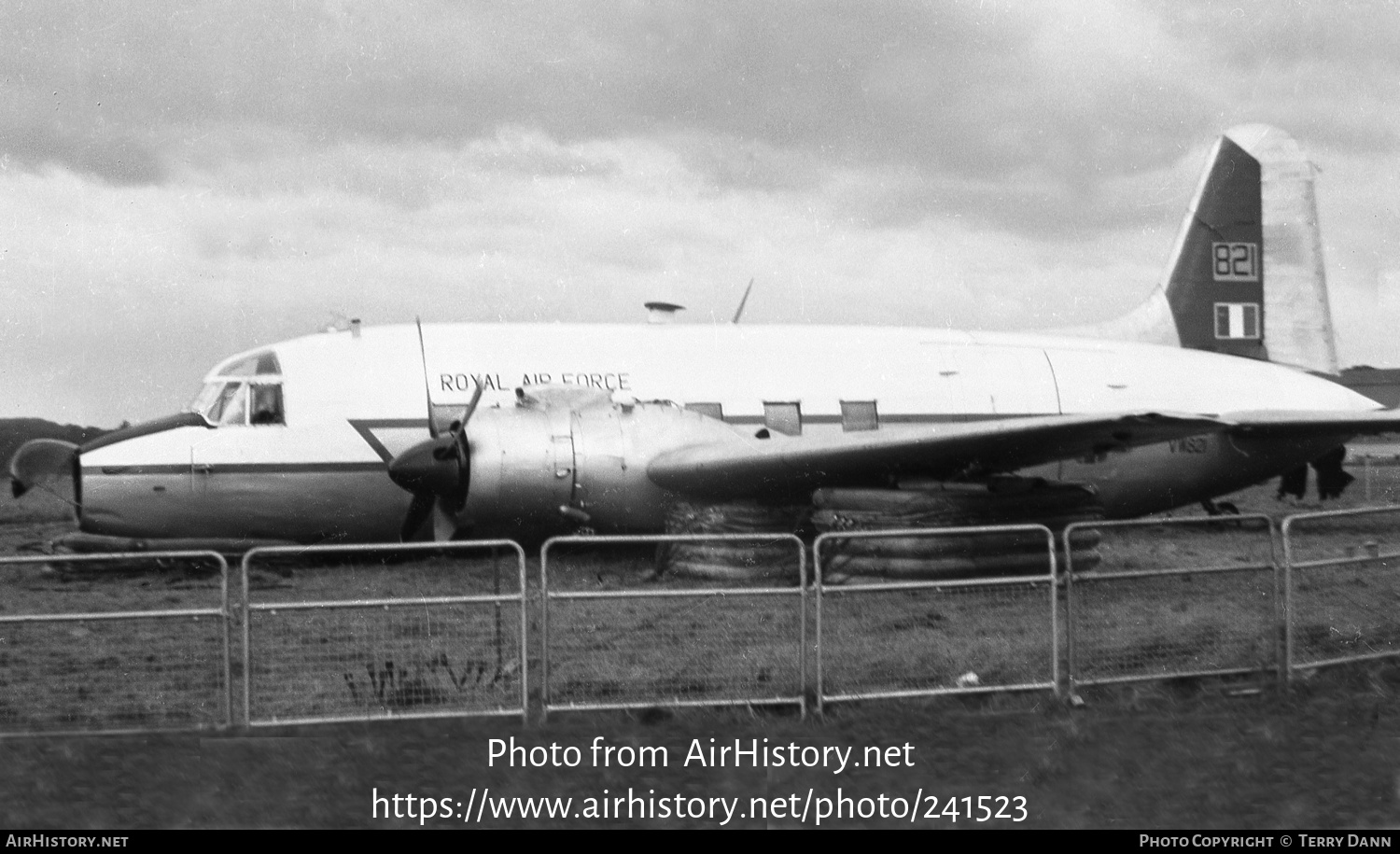 Aircraft Photo of VW821 | Vickers 651 Valetta C1 | UK - Air Force | AirHistory.net #241523