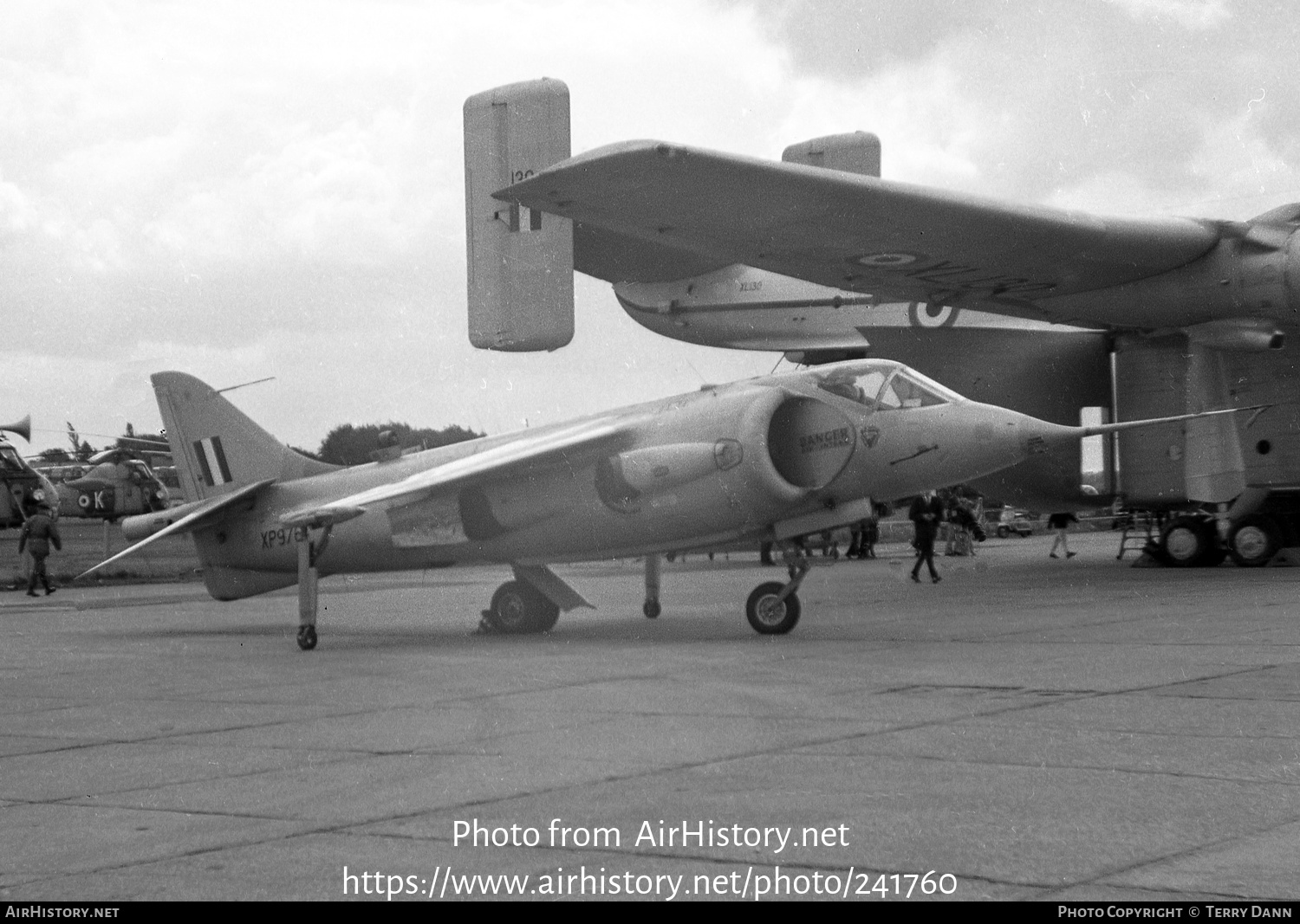 Aircraft Photo of XP976 | Hawker Siddeley Kestrel FGA1 | UK - Air Force | AirHistory.net #241760