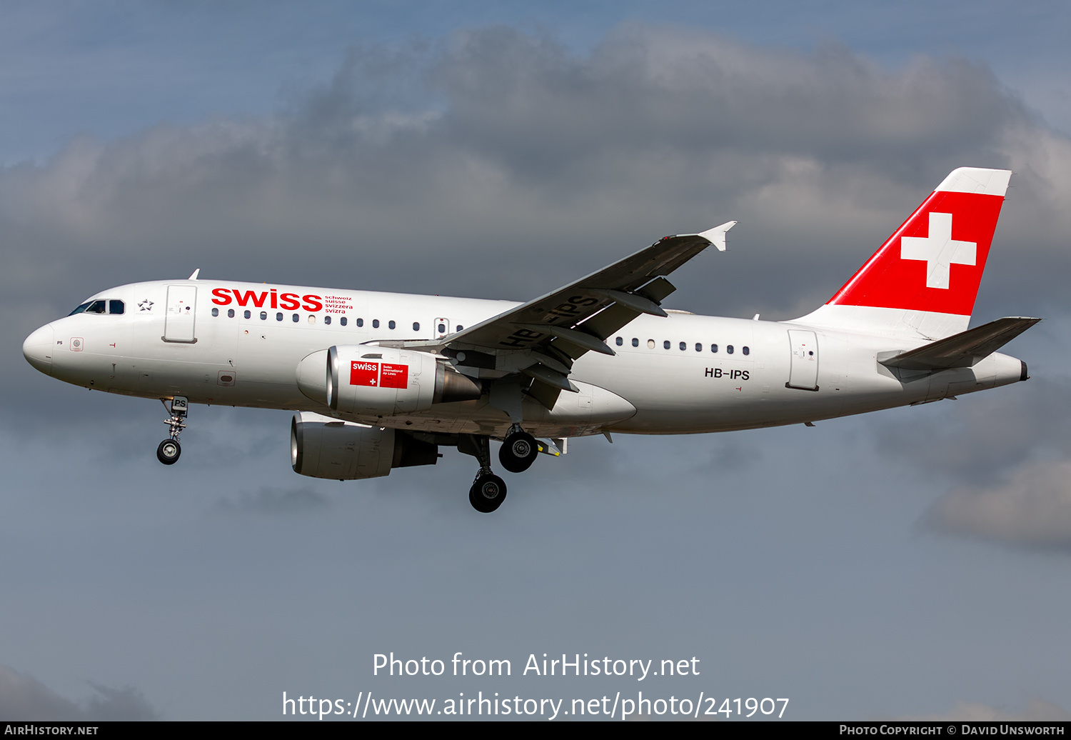 Aircraft Photo of HB-IPS | Airbus A319-112 | Swiss International Air Lines | AirHistory.net #241907